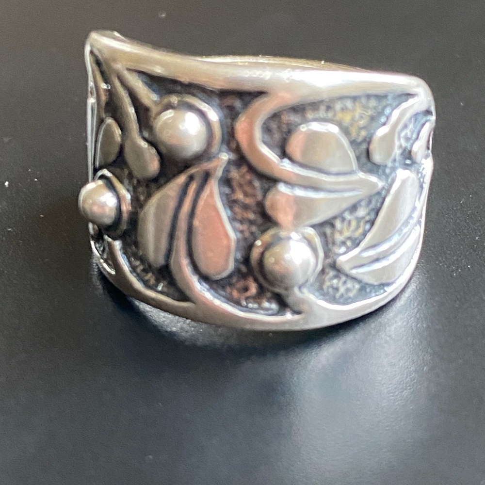 Silpada Heart Vine Ring size 8 - Picture 4 of 8